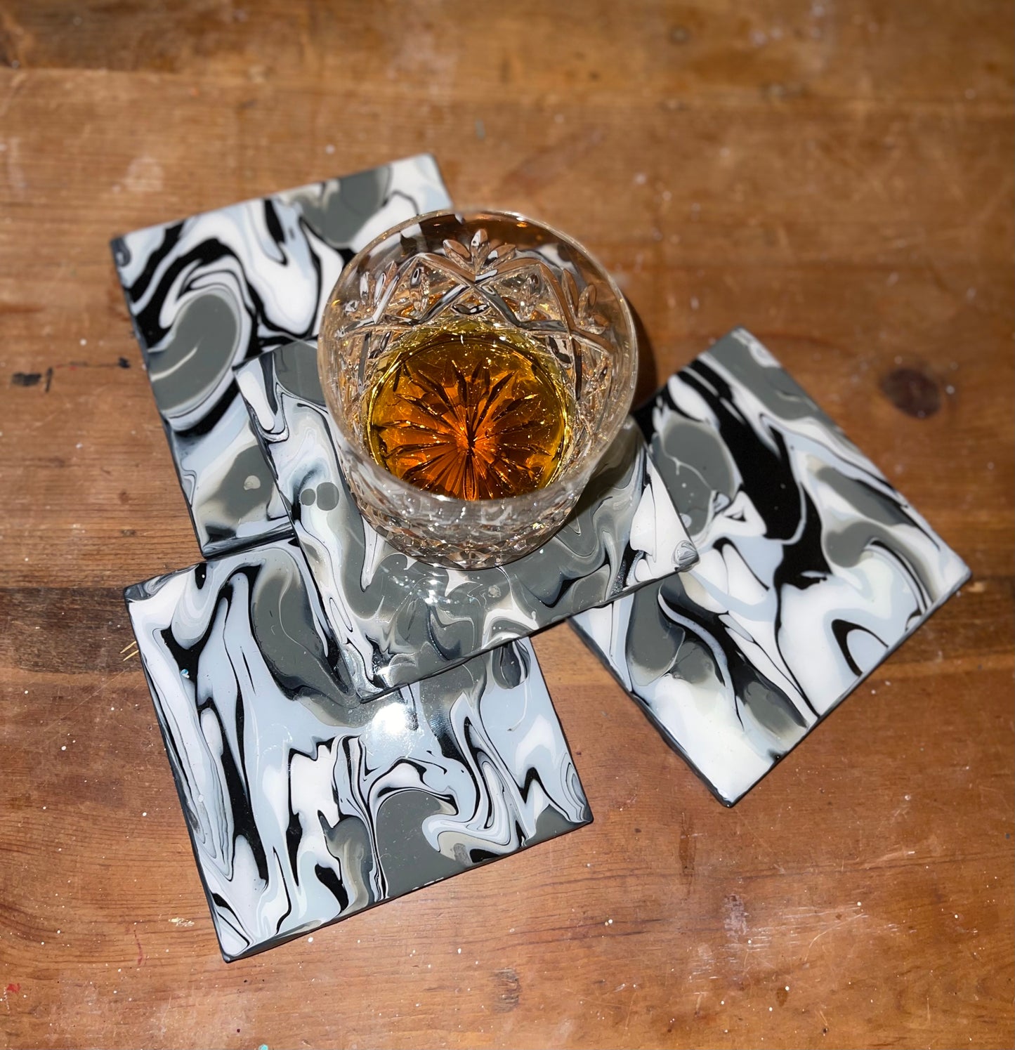 Coasters Black White
